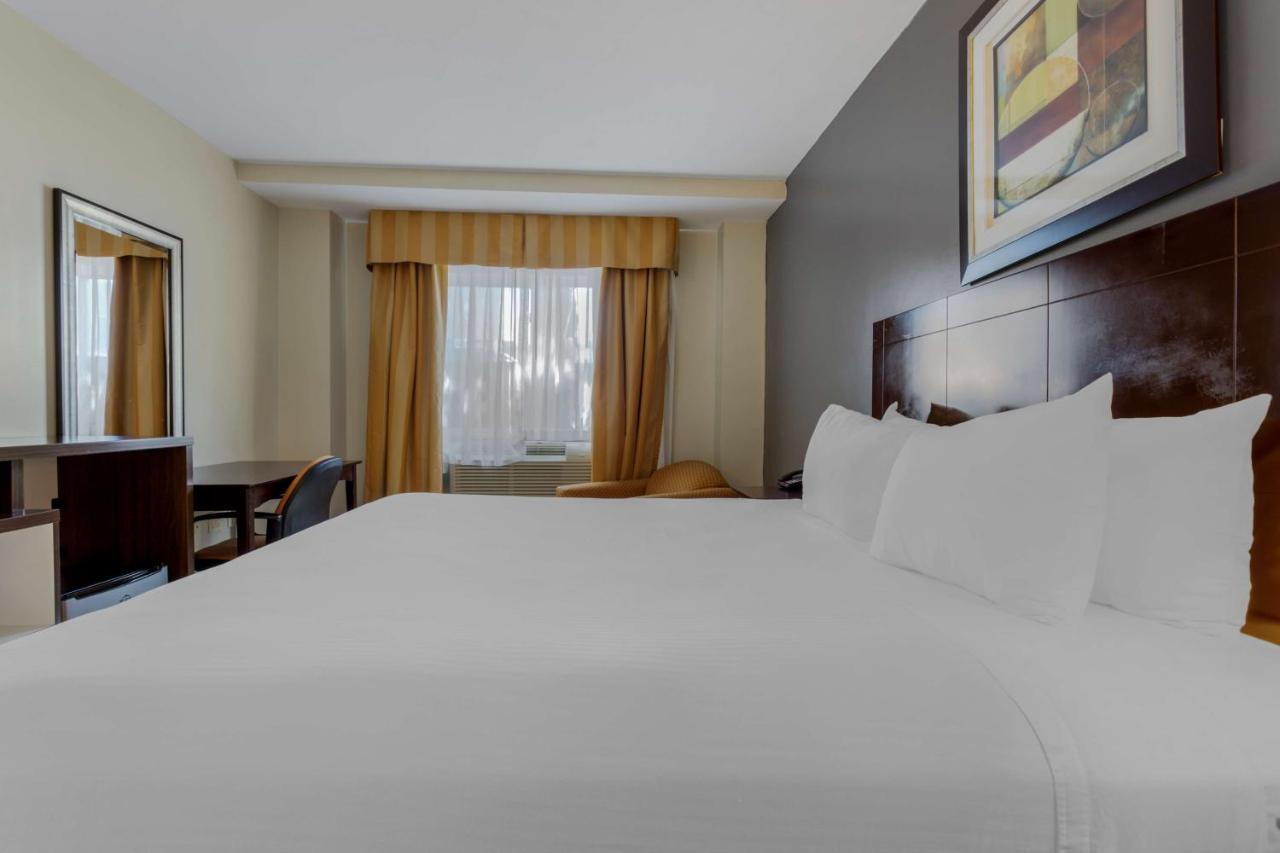 Best Western Plus Brooklyn Bay Hotel New York Ngoại thất bức ảnh