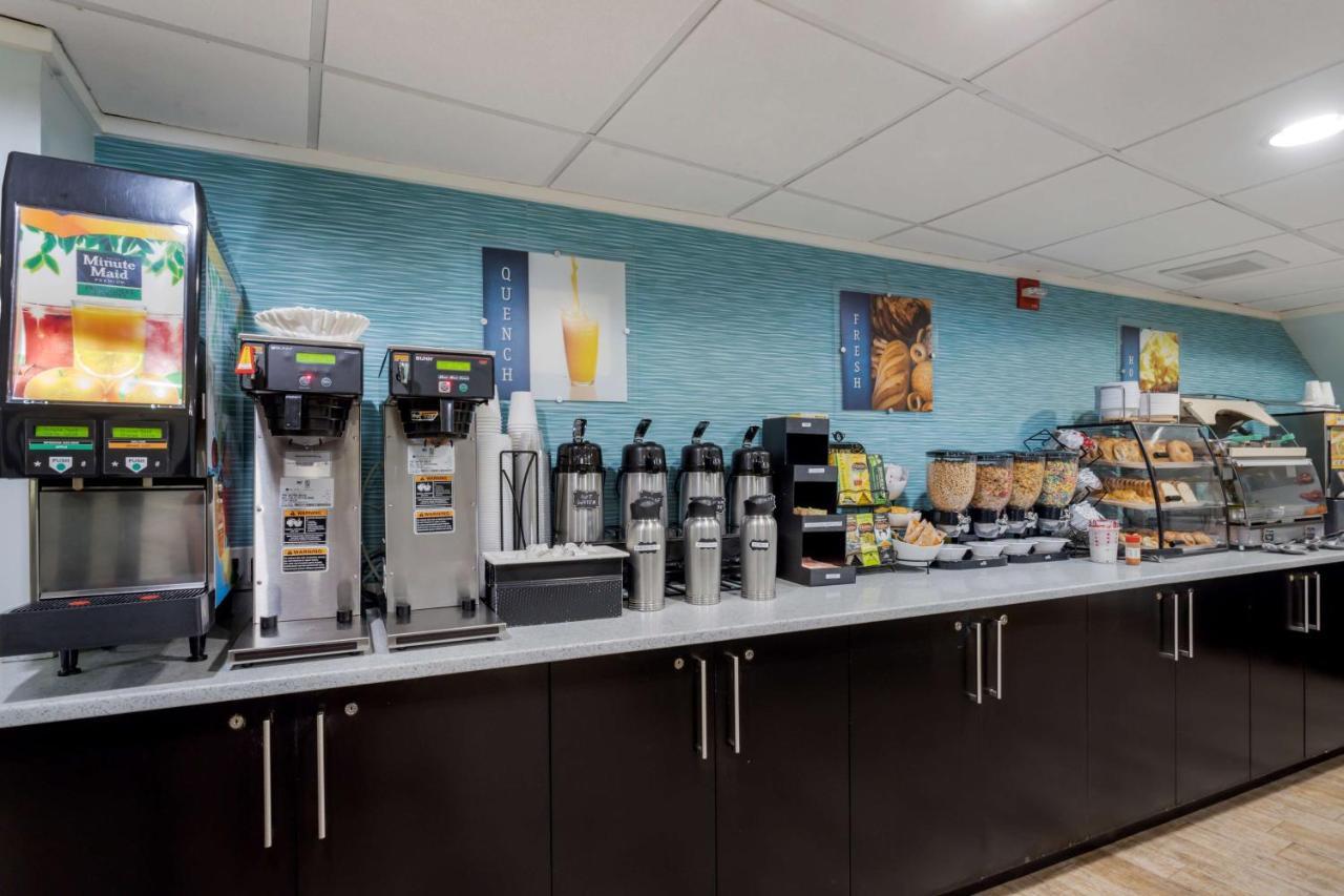 Best Western Plus Brooklyn Bay Hotel New York Ngoại thất bức ảnh