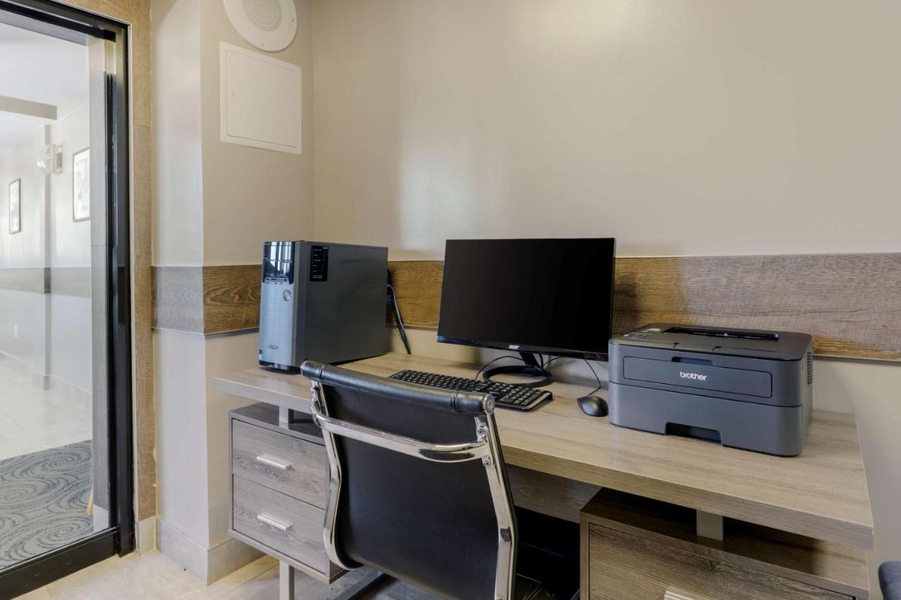 Best Western Plus Brooklyn Bay Hotel New York Ngoại thất bức ảnh