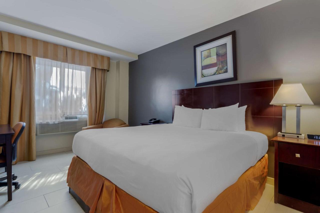 Best Western Plus Brooklyn Bay Hotel New York Ngoại thất bức ảnh