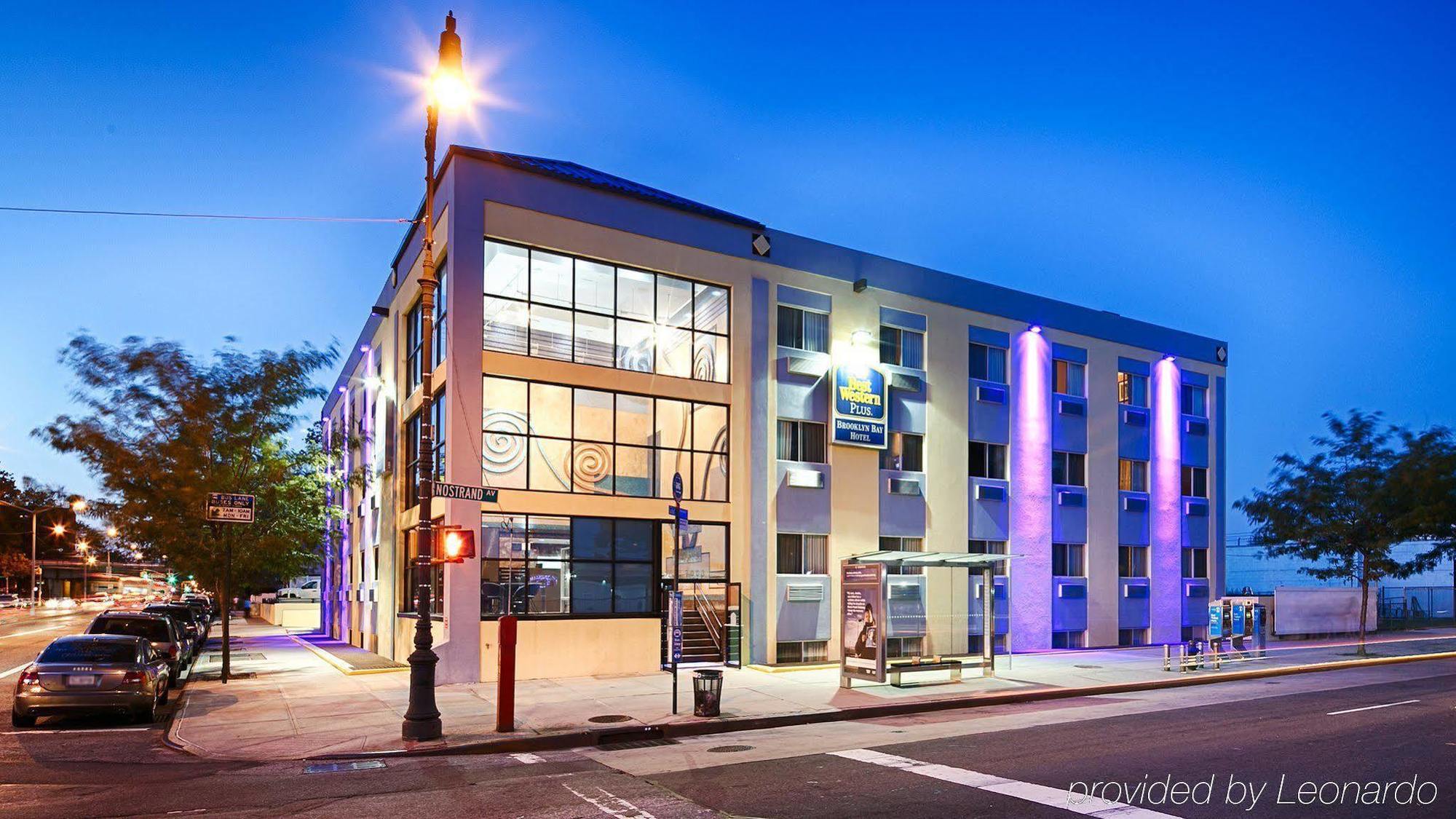 Best Western Plus Brooklyn Bay Hotel New York Ngoại thất bức ảnh
